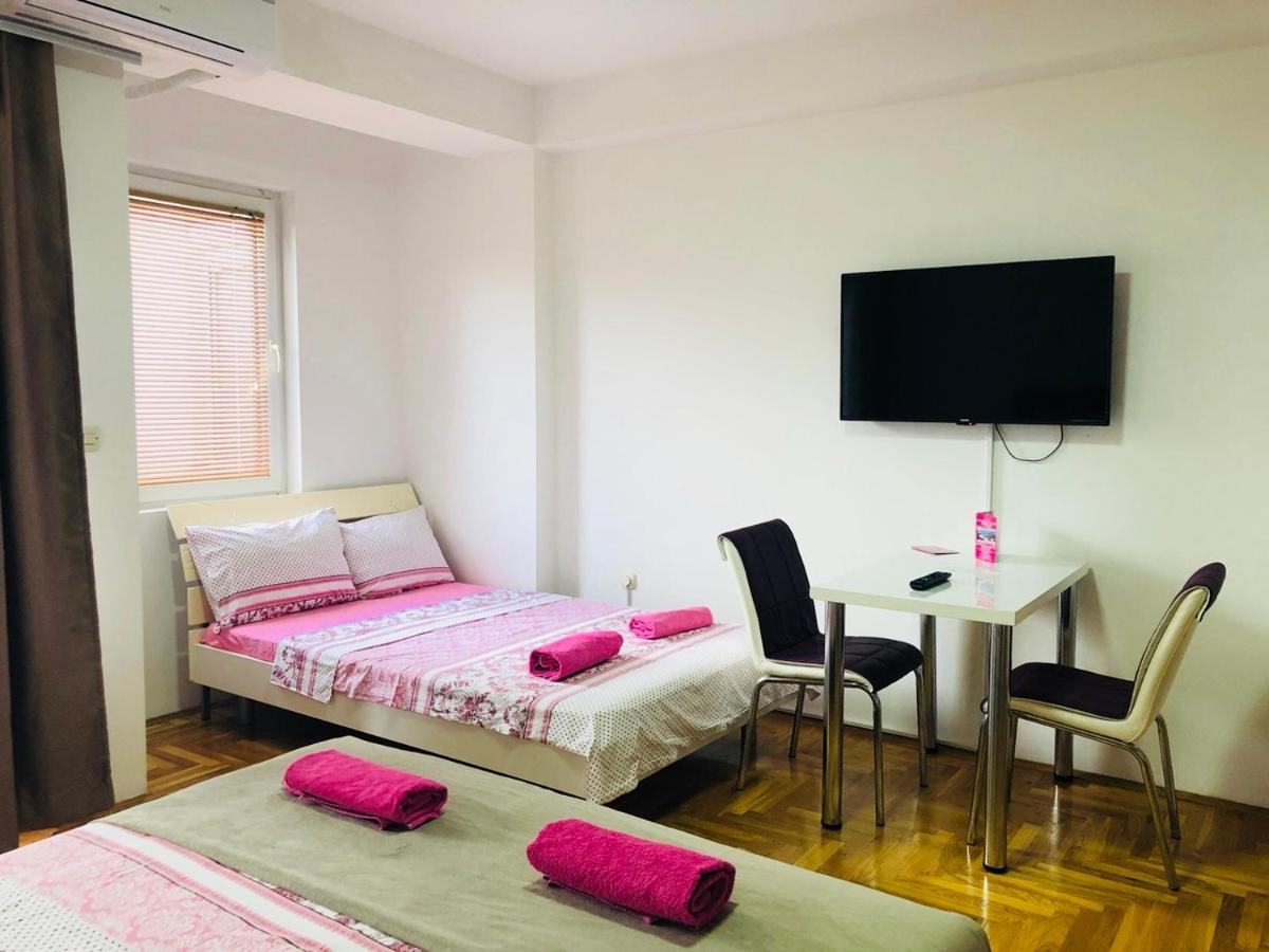 Front Beach Exclusive Apartments Struga Dış mekan fotoğraf
