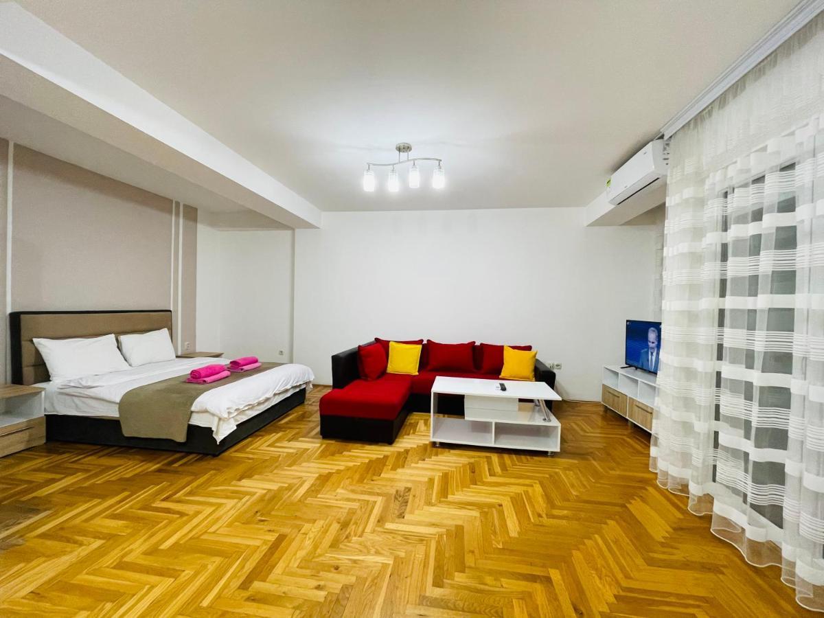 Front Beach Exclusive Apartments Struga Dış mekan fotoğraf