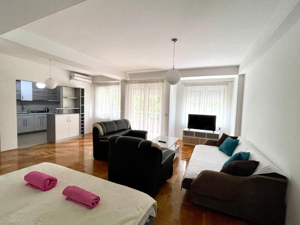 Front Beach Exclusive Apartments Struga Dış mekan fotoğraf