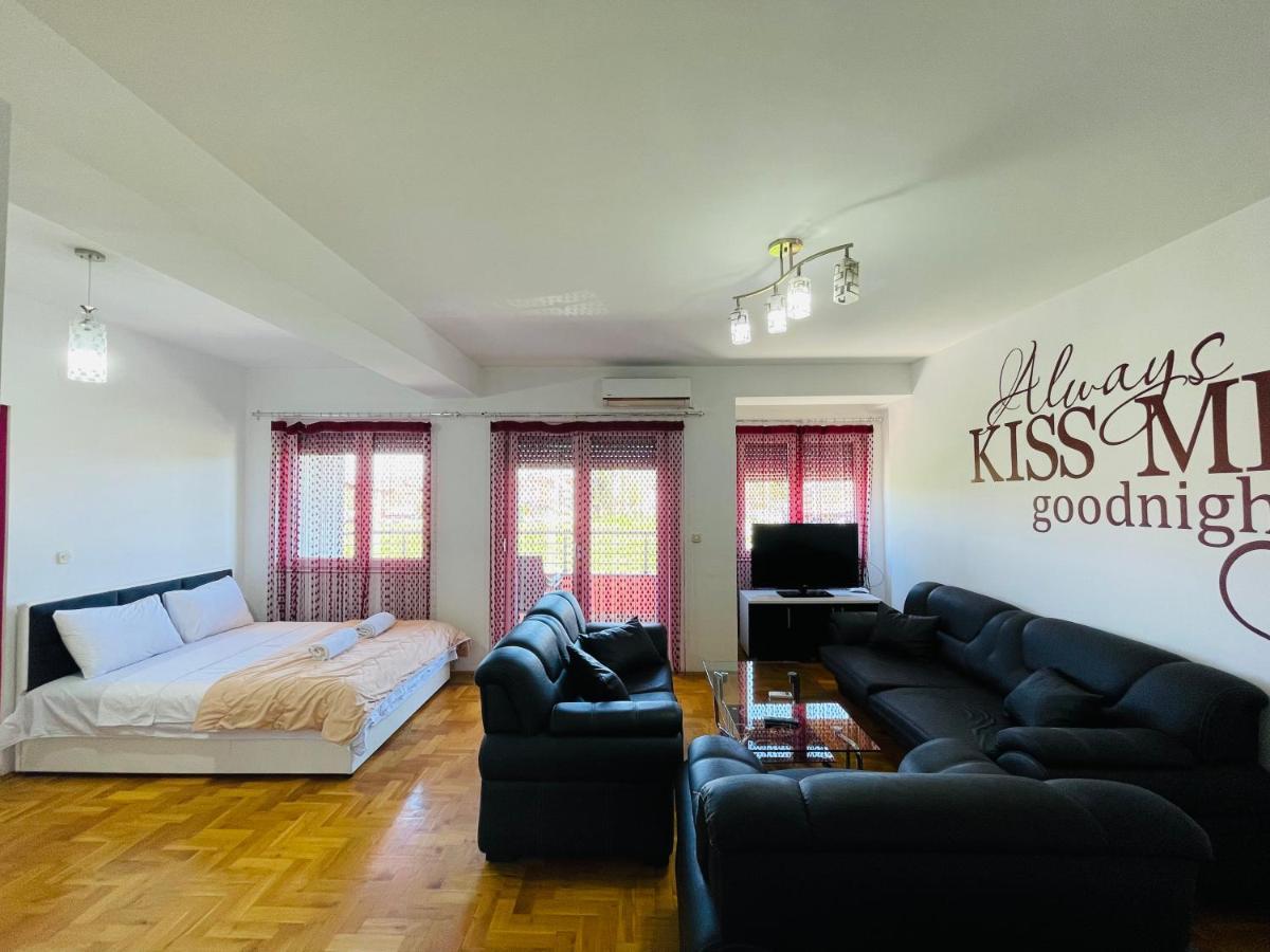 Front Beach Exclusive Apartments Struga Dış mekan fotoğraf