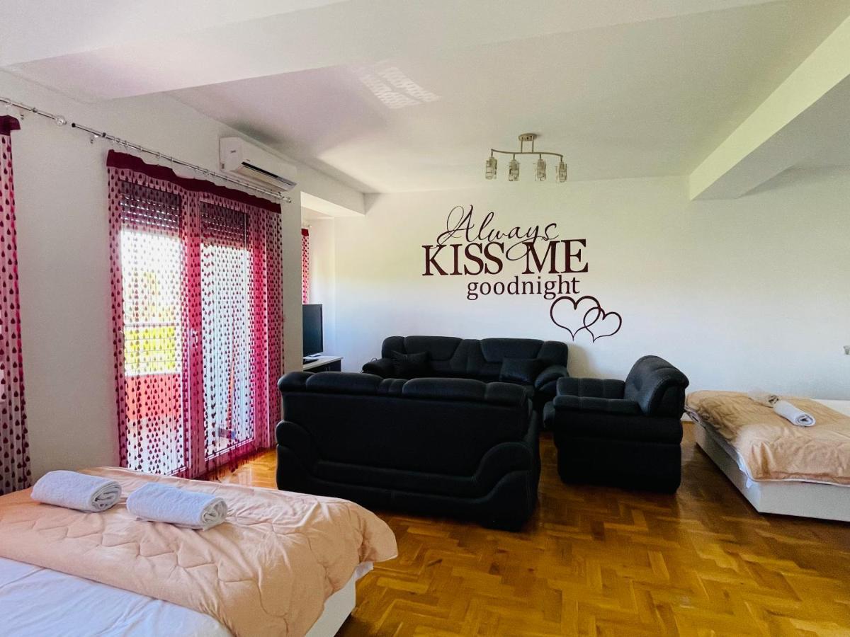Front Beach Exclusive Apartments Struga Dış mekan fotoğraf