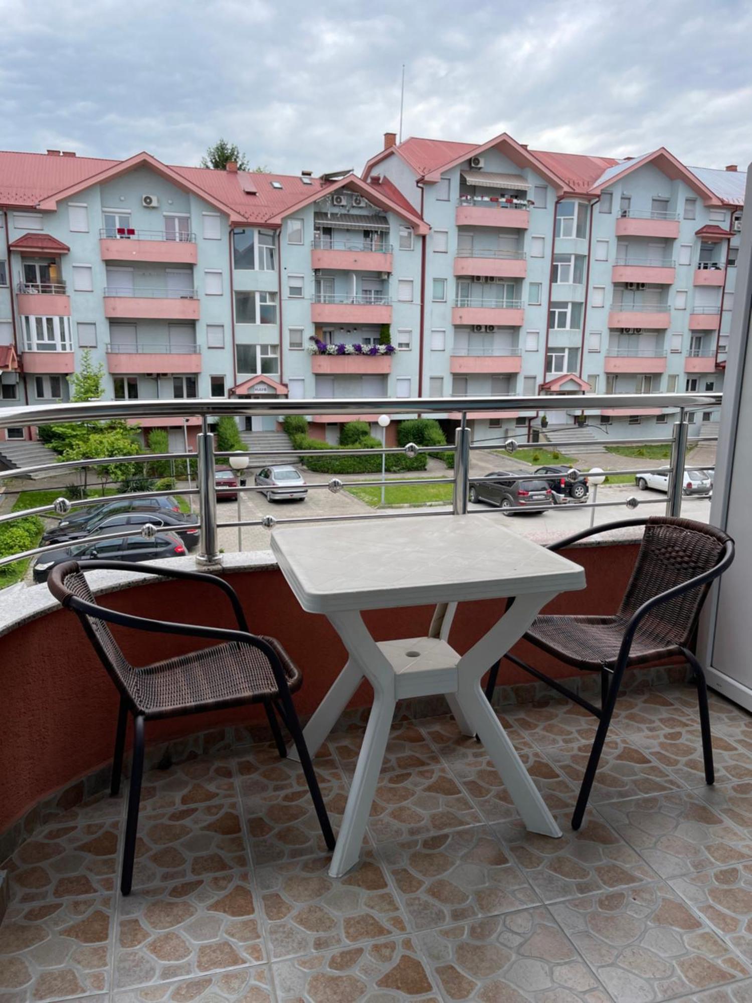 Front Beach Exclusive Apartments Struga Dış mekan fotoğraf