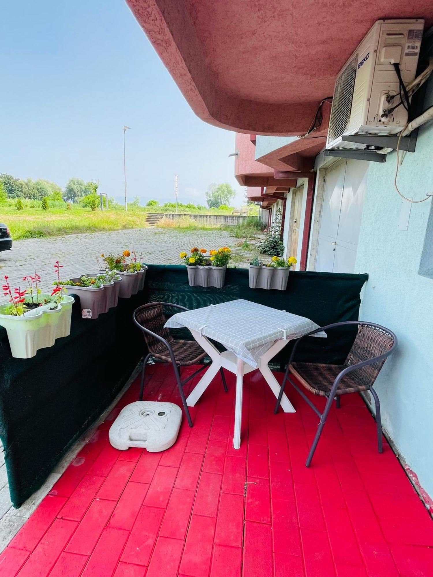 Front Beach Exclusive Apartments Struga Dış mekan fotoğraf