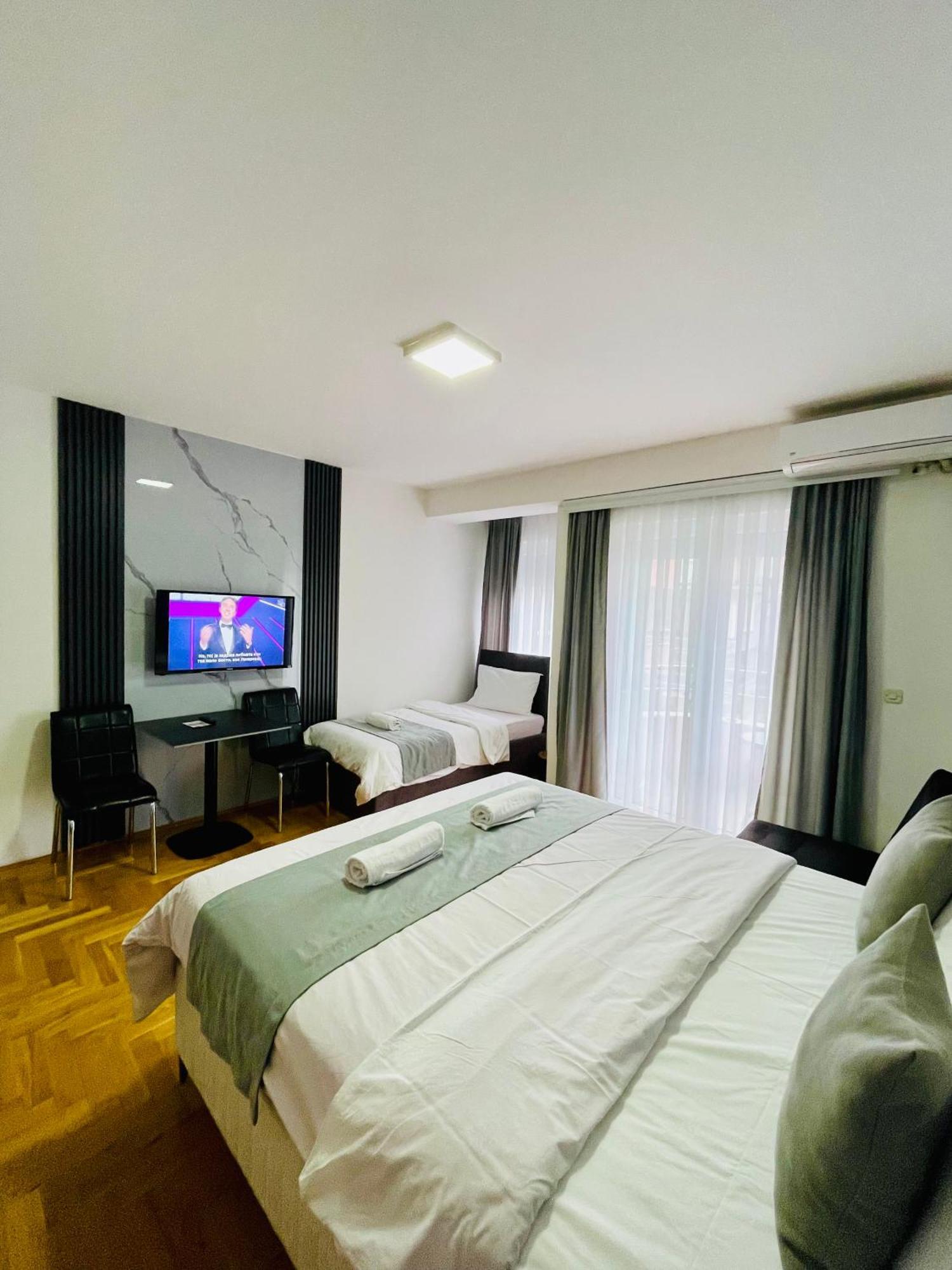 Front Beach Exclusive Apartments Struga Dış mekan fotoğraf
